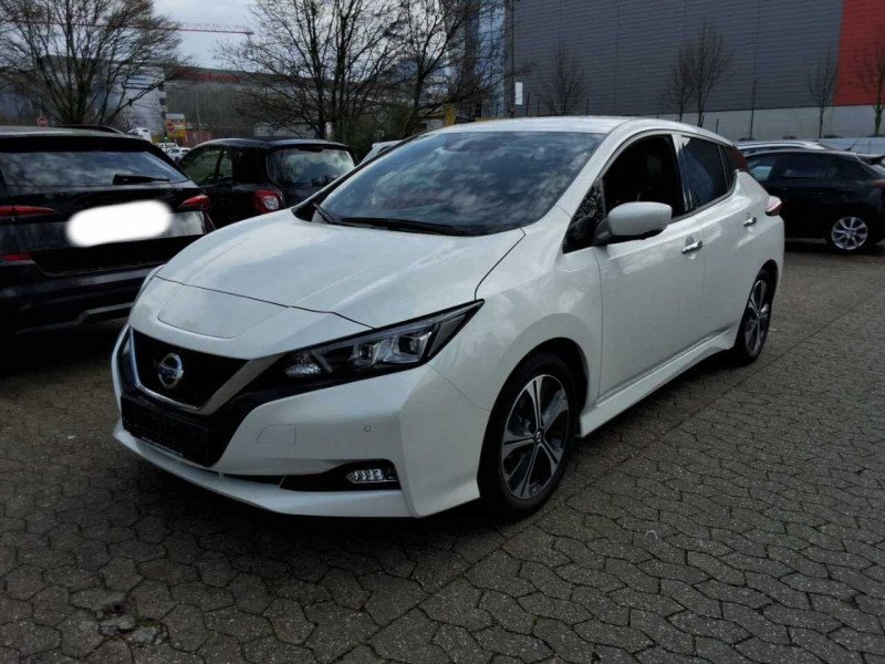 Nissan Leaf 40 kWh N-connecta - Electric - Automatic - 150 hp - 37.066 km