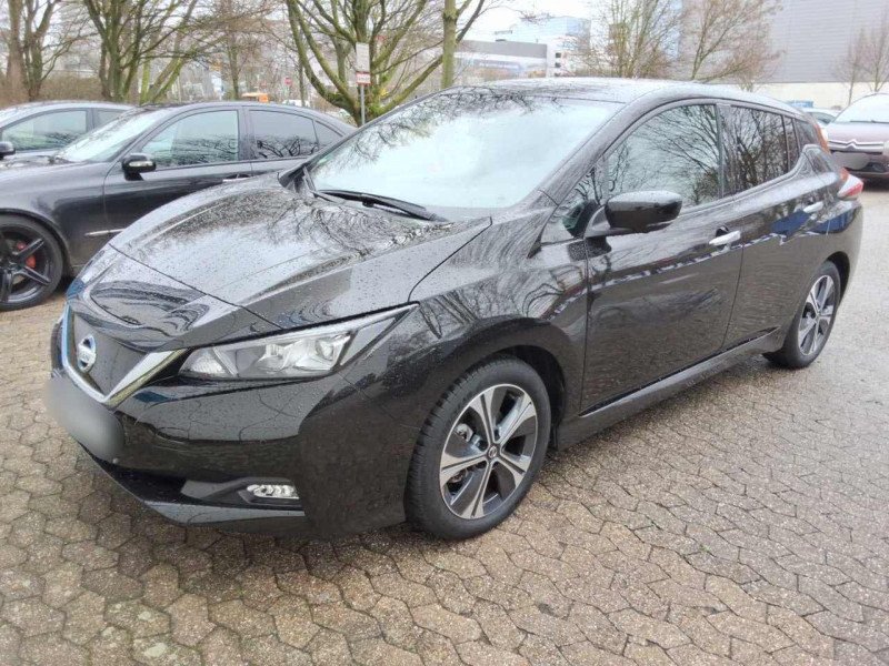 Nissan Leaf 40 kWh N-connecta - Electric - Automatic - 150 hp - 18.485 km