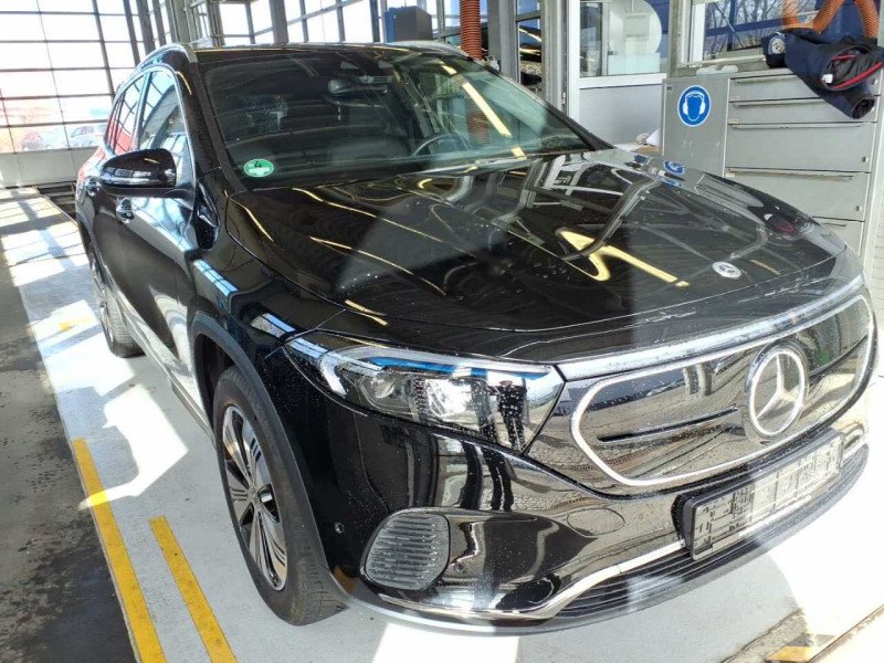 Mercedes-Benz EQA 250 progressive - Electric - Automatic - 190 hp - 36.444 km progressive