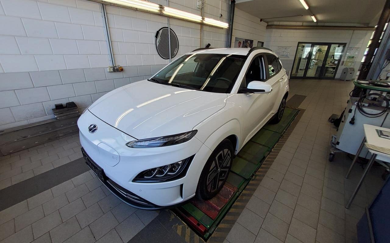 Hyundai Kona - Electric - Automatic - 204 hp - 28.317 km