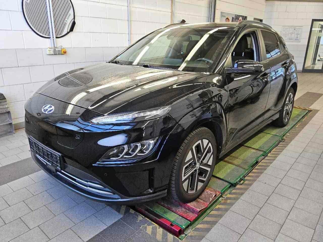 Hyundai Kona - Electric - Automatic - 204 hp - 51.386 km
