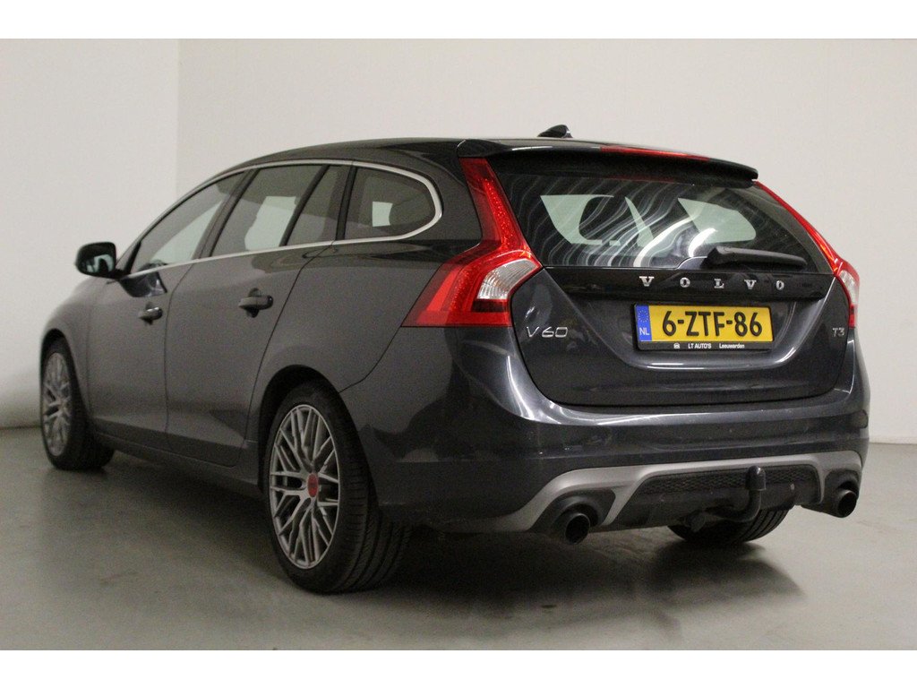 Volvo V60 T3 R-Design - 150 hp - 193.558 km