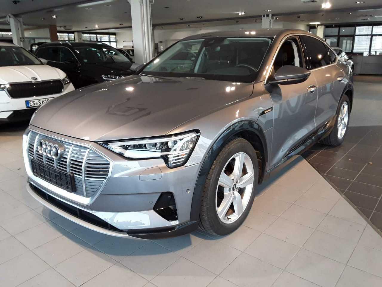 Audi E-tron 50 Advanced - Electric - Automatic - 313 hp - 27.516 km
