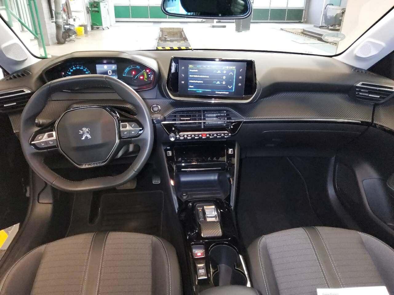 Foto 23 van Peugeot E-208