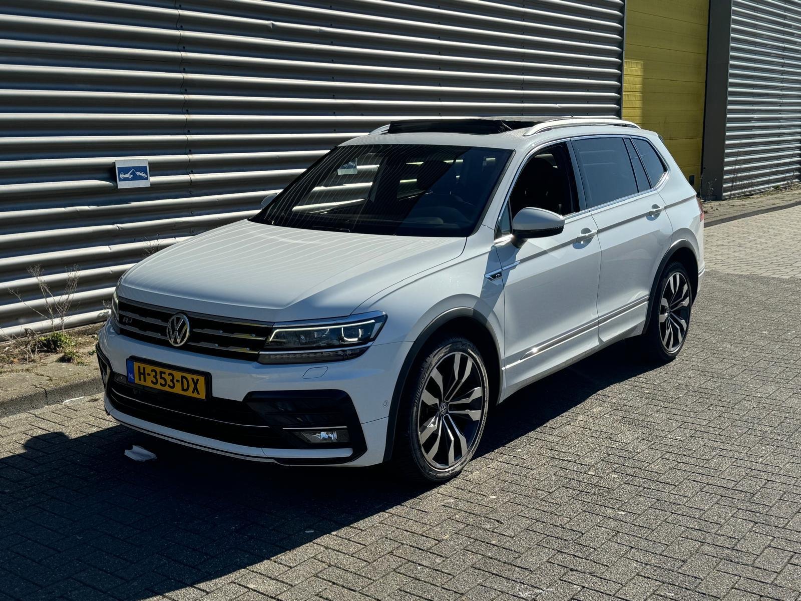 Volkswagen Tiguan Allspace 1.5 TSI Highline Business R - Petrol - Automatic - 150 hp - 160.975 km