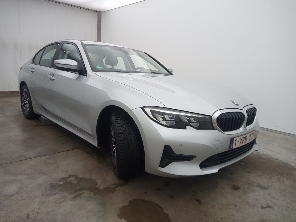 BMW 3 Series 330e - Hybrid - Automatic - 184 hp - 59.008 km 