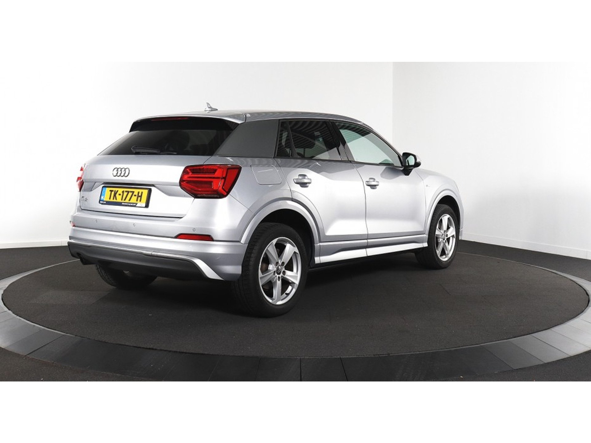 Audi Q2 1.0 TFSI Pro Line S - Petrol - Automatic - 116 hp - 127.032 km