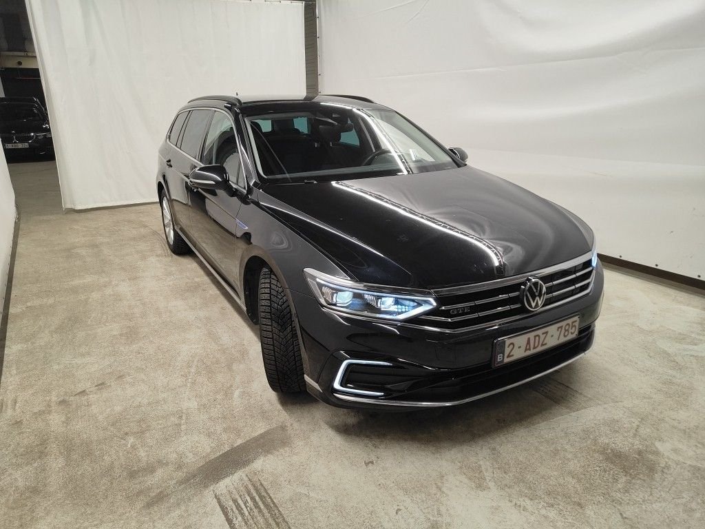 Volkswagen Passat Variant GTE 1.4 Business - Hybrid - Automatic - 156 hp - 38.318 km Business