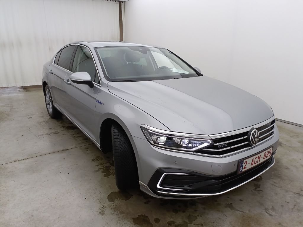 Volkswagen Passat GTE 1.4 TSI Business - Hybrid - Automatic - 156 hp - 85.349 km Business