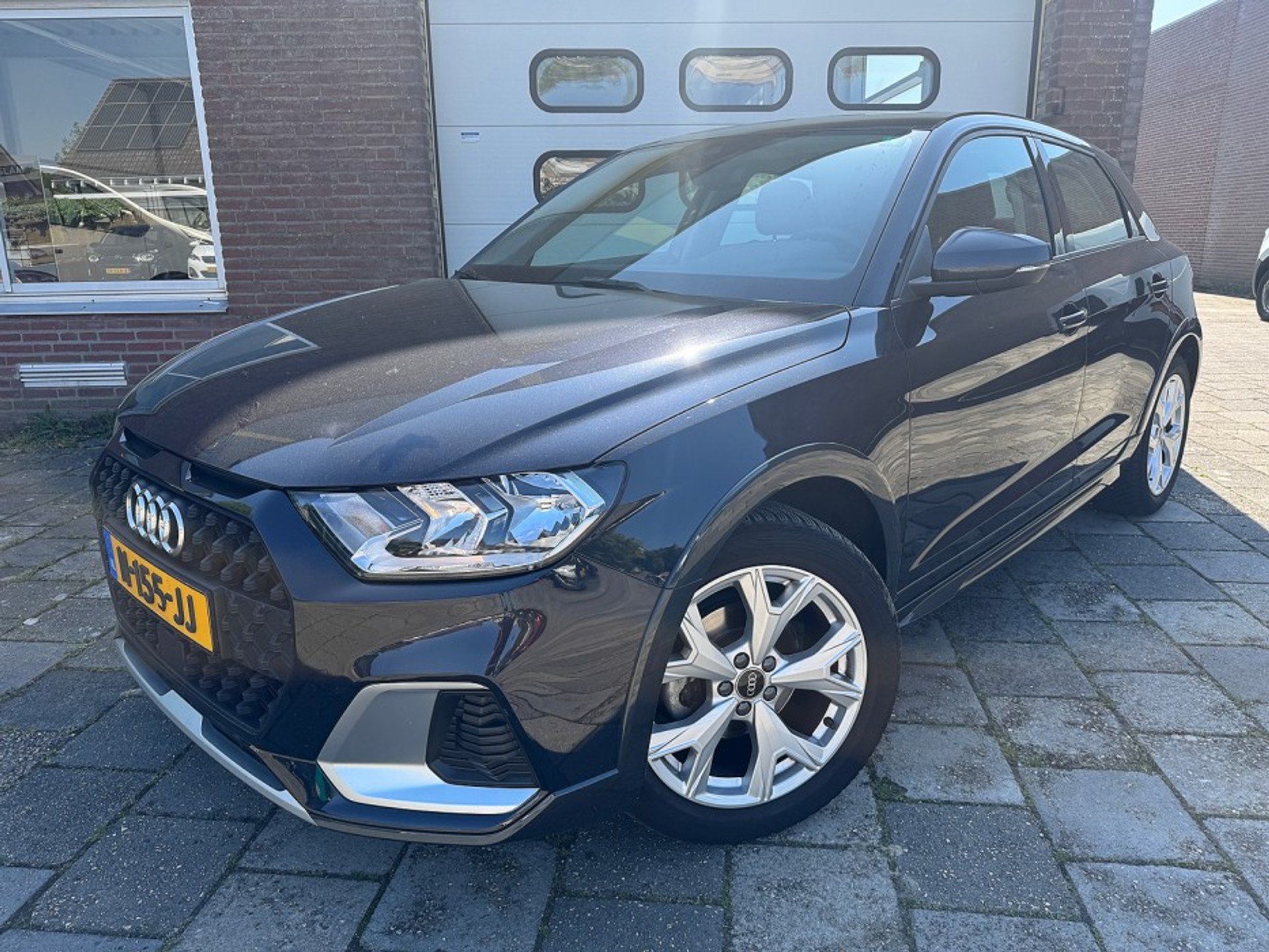 Audi A1 Citycarver 35 TFSI Advanced - Petrol - Automatic - 150 hp - 62.199 km