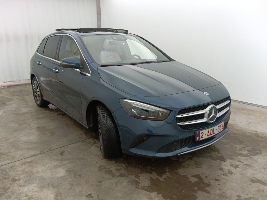 Mercedes-Benz B 250 Business Solution - Hybrid - Automatic - 160 hp - 68.181 km Business Solution