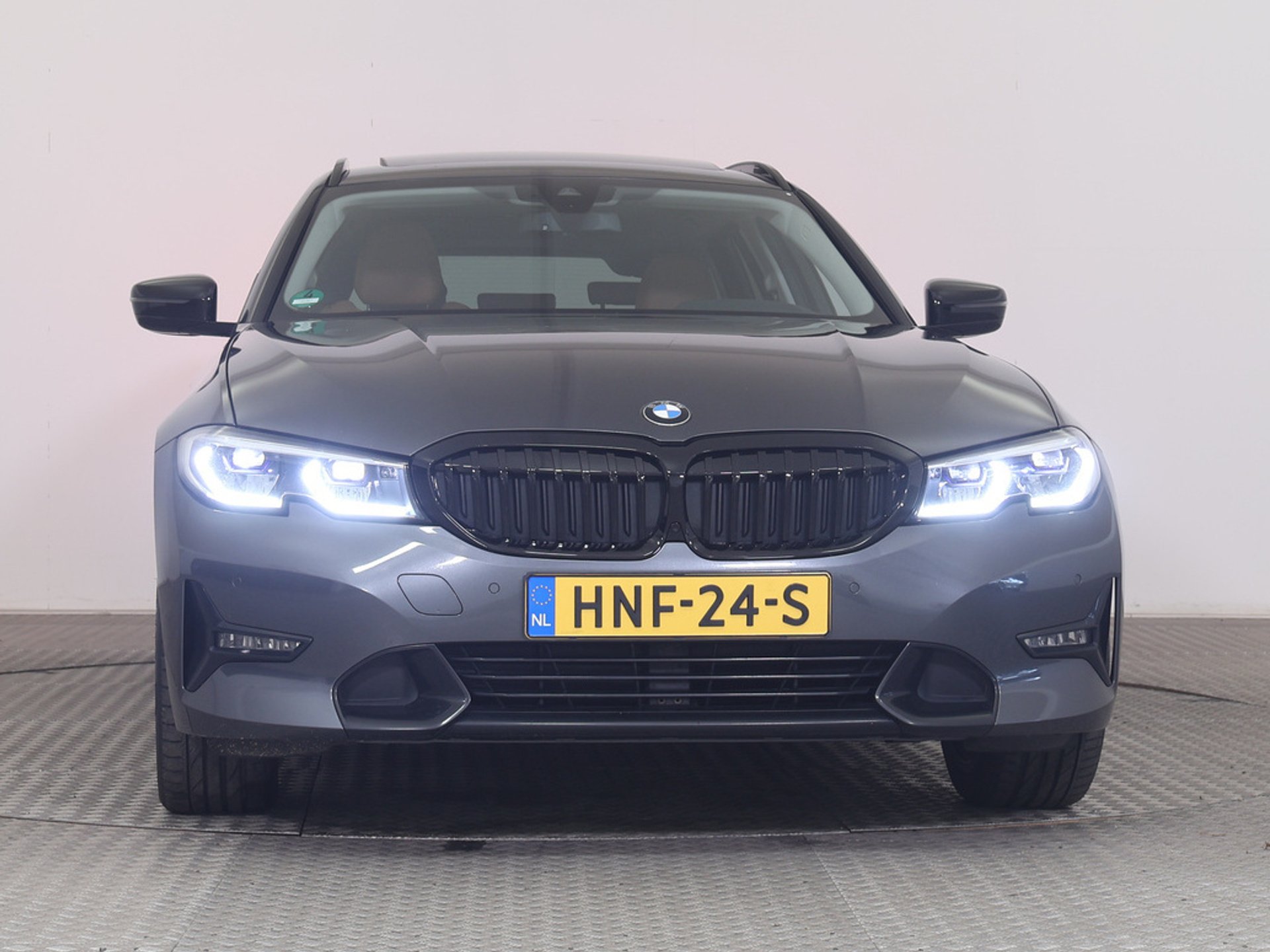 BMW 3 Series 330e High Executive - xDrive - Hybrid - Automatic - 0 hp - 117.197 km