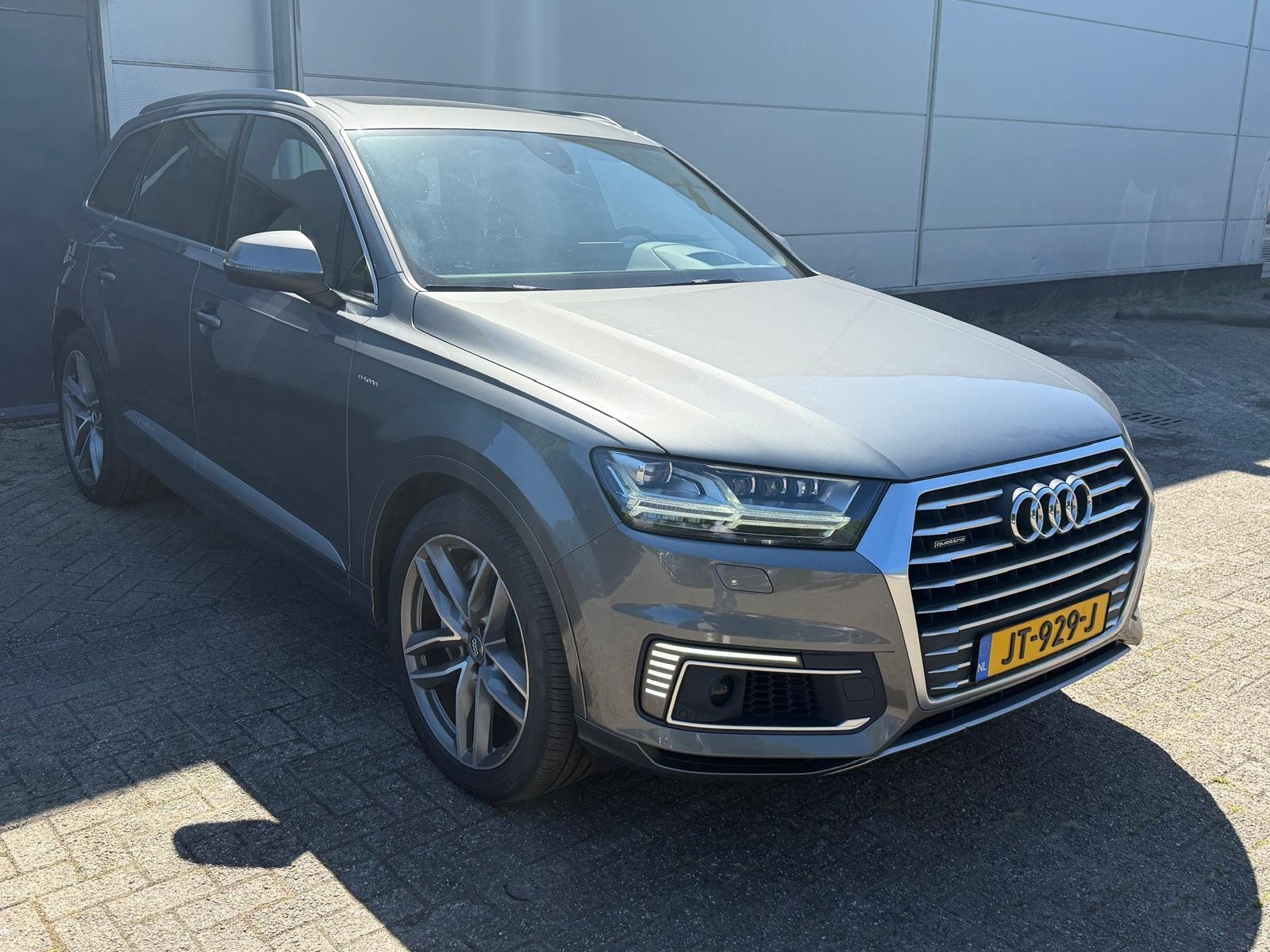 2016 Audi Q7   AWD