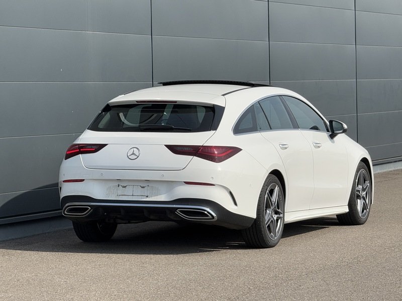 Mercedes-Benz CLA Shooting Brake 200 AMG Line - Petrol - Automatic - 163 hp - 18.656 km