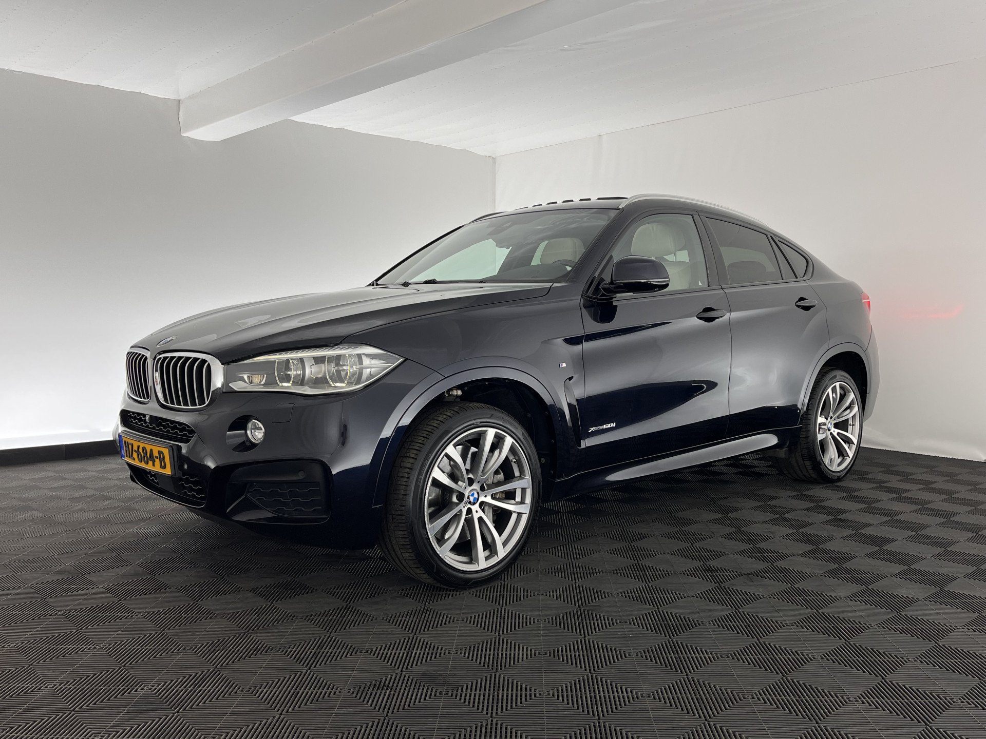 BMW X6 50i High Executive - 449 hp - 222.502 km