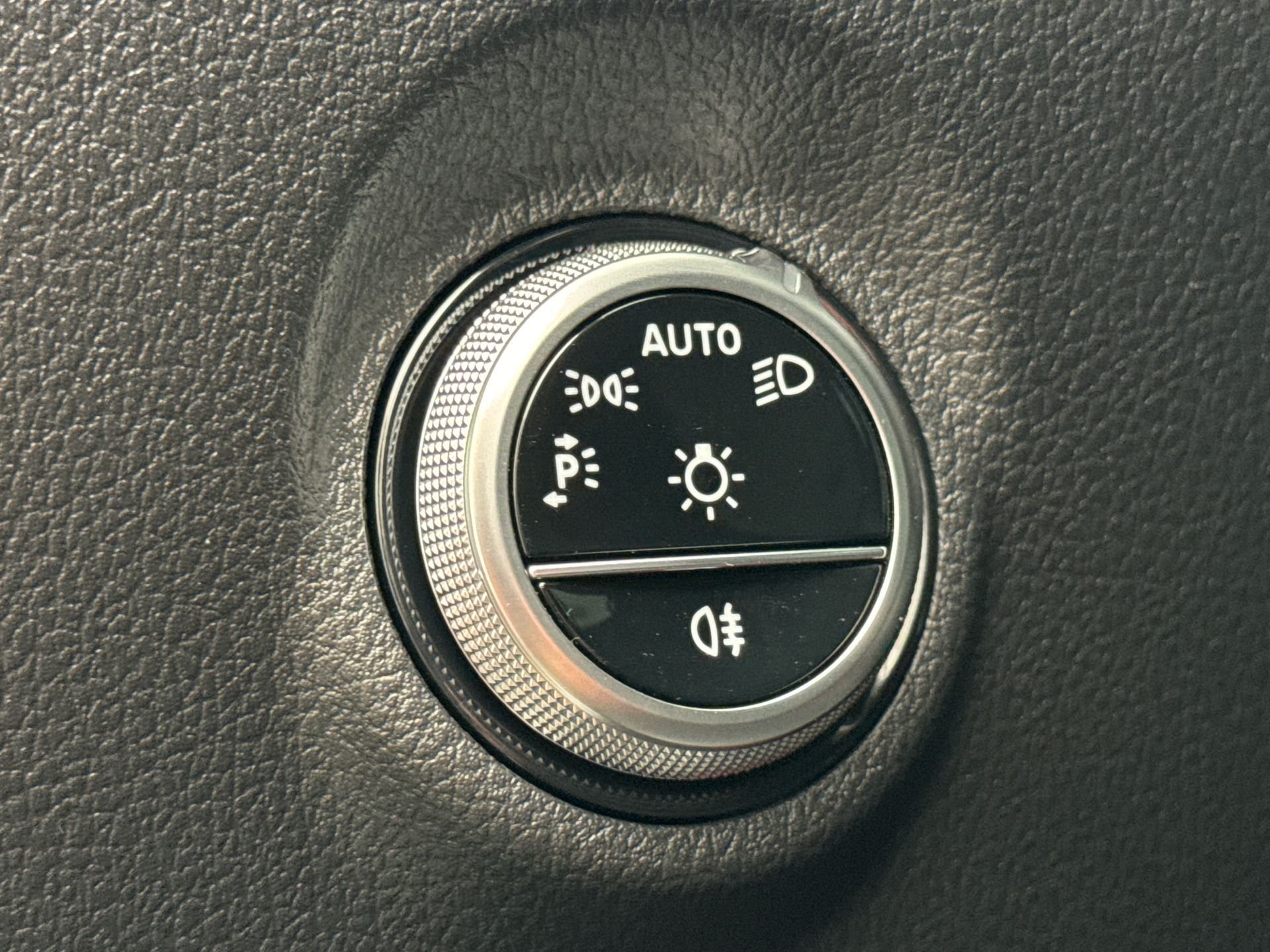 2021 Mercedes-Benz C   