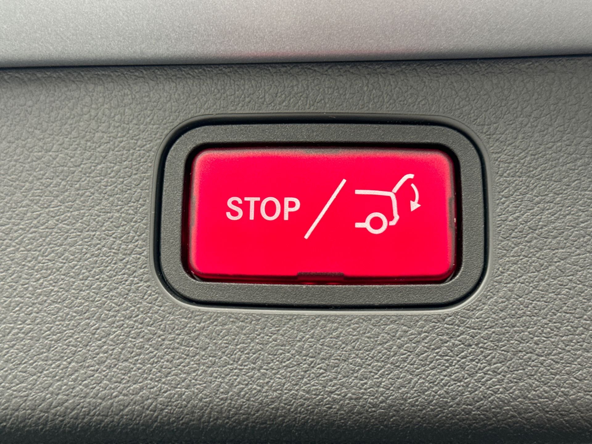 2021 Mercedes-Benz C   