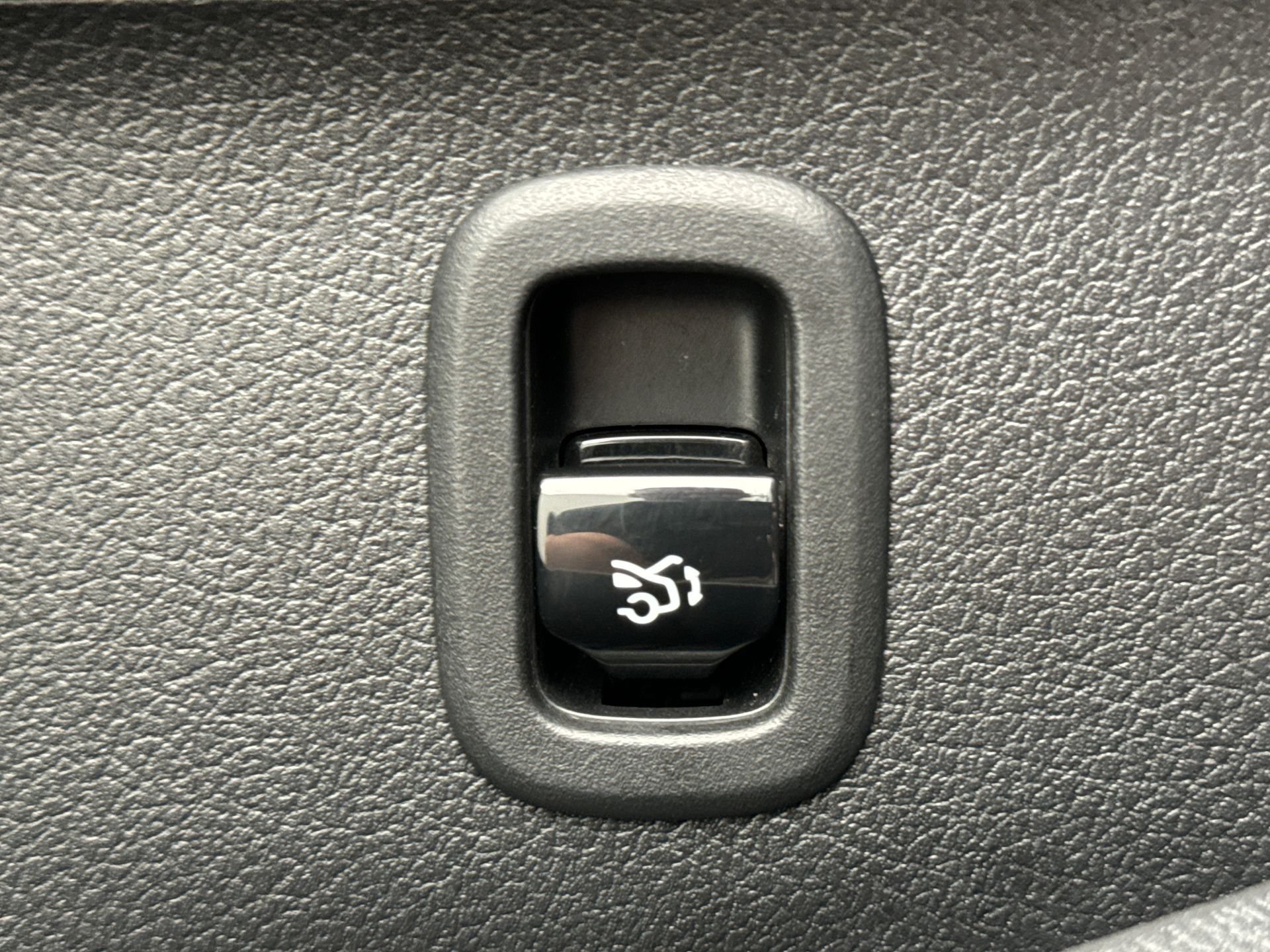 2021 Mercedes-Benz C   