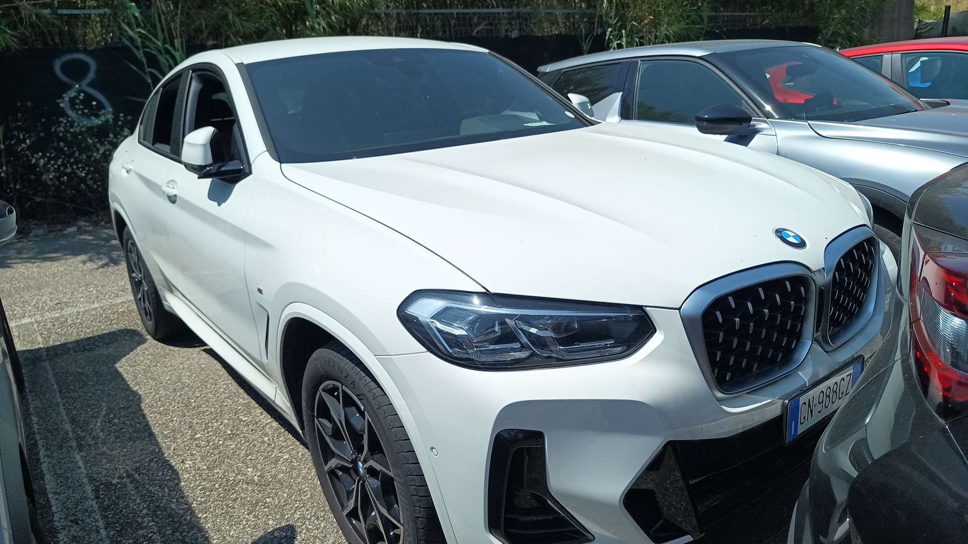 BMW X4 20i M Sport - xDrive - Petrol - Automatic - 184 hp - 18.848 km M Sport