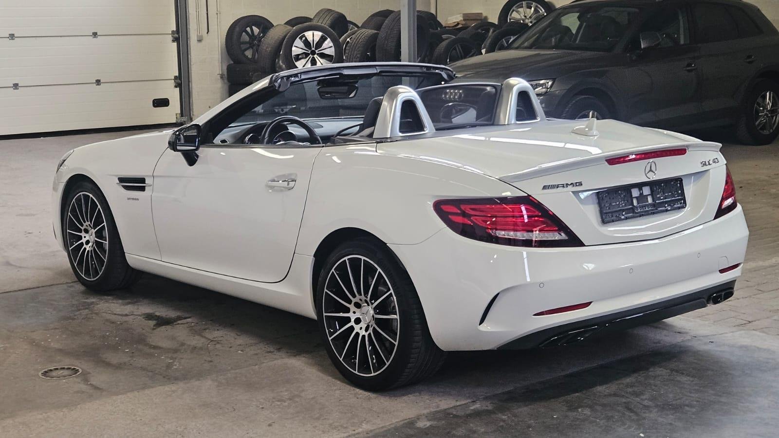 2020 Mercedes-Benz SLC   