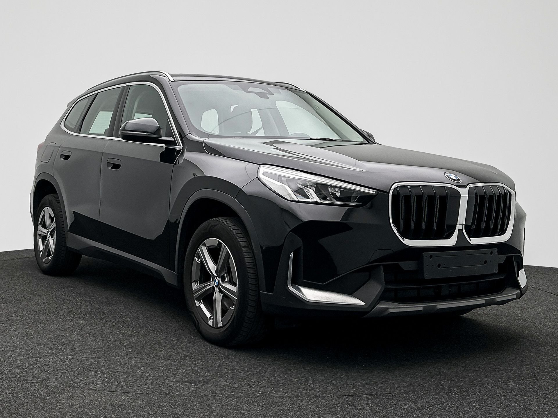 2023 BMW X1   