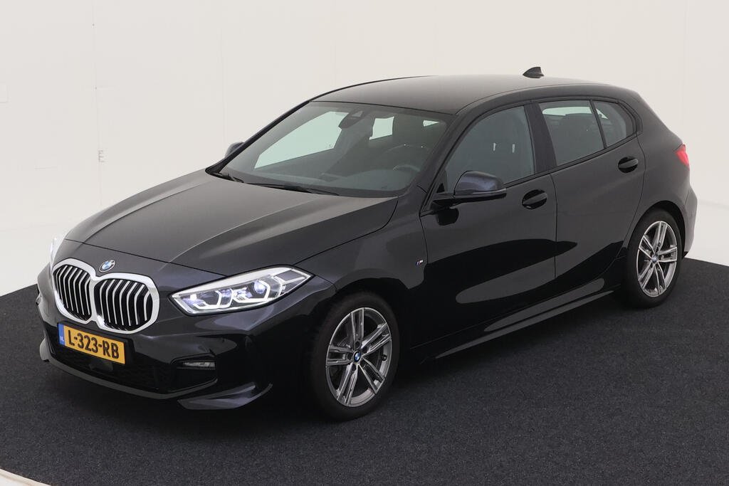 BMW 1 Series 118i Business - Petrol - Automatic - 136 hp - 130.846 km