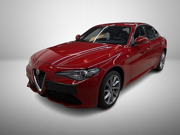 Alfa Romeo Giulia 2.0 TI - Petrol - Automatic - 280 hp - 17.389 km