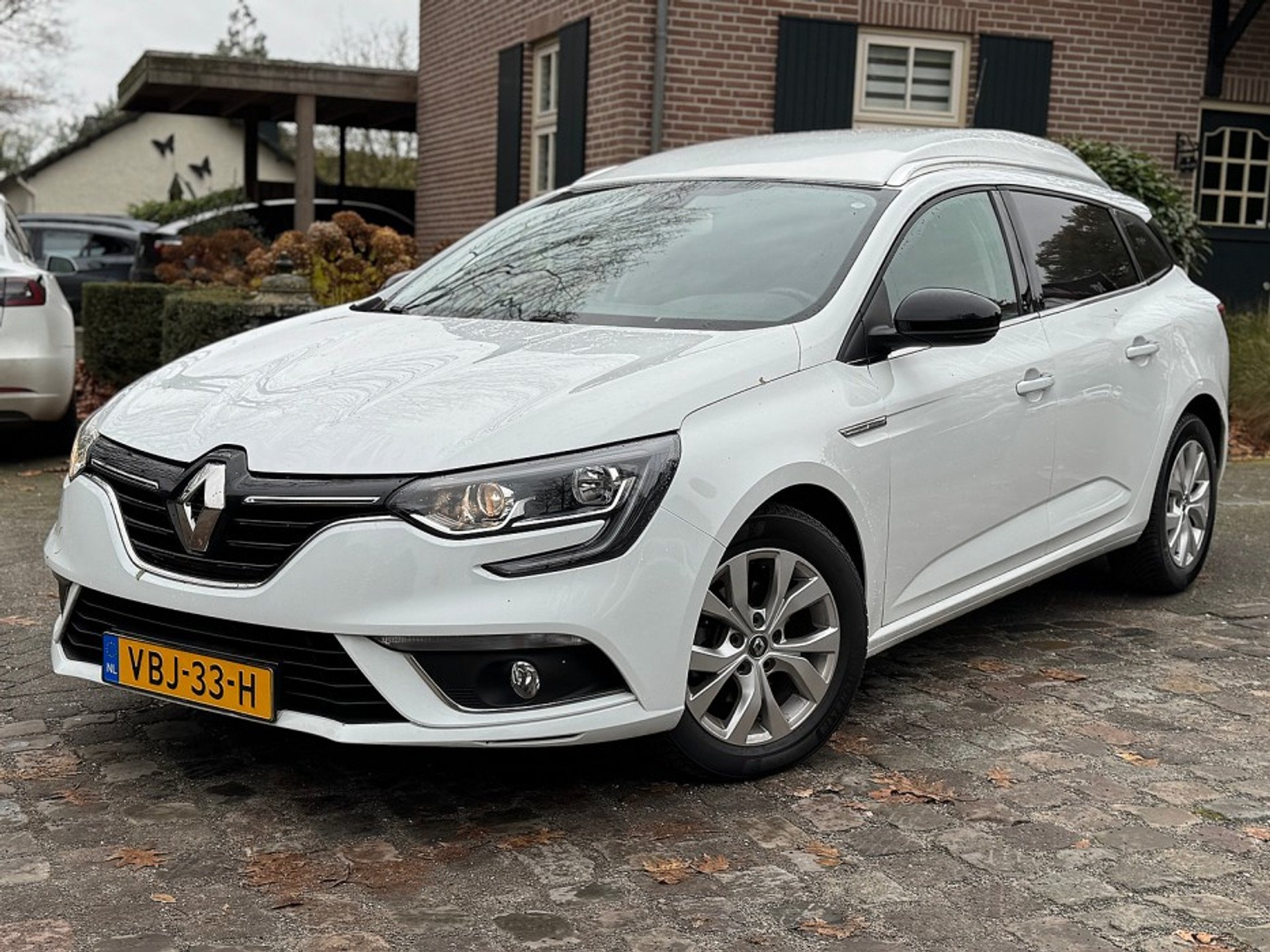 Renault Megane Grandtour 1.5 DCI Limited - Diesel - Manual - 0 hp - 142.444 km