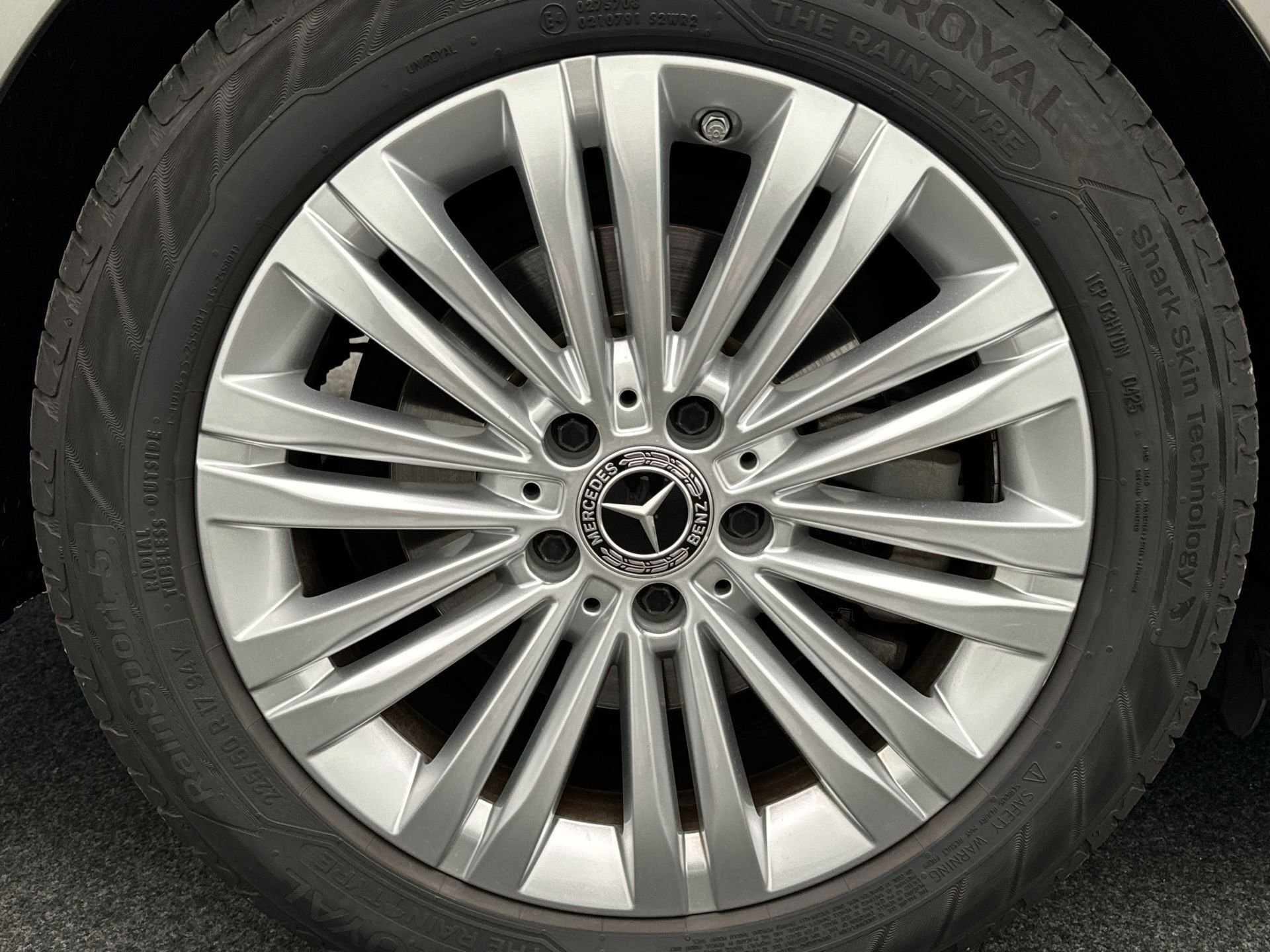 2021 Mercedes-Benz C   