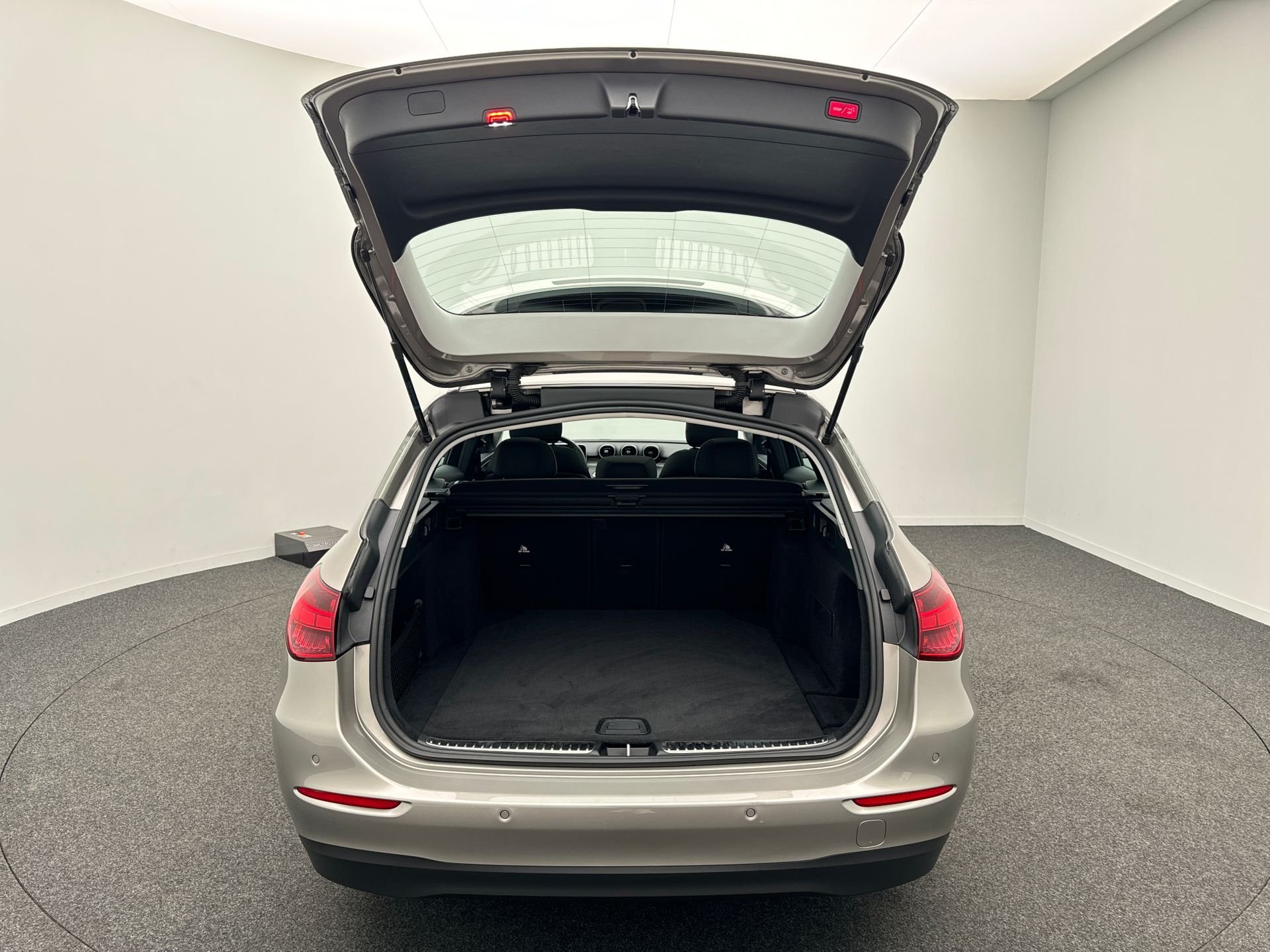 2021 Mercedes-Benz C   