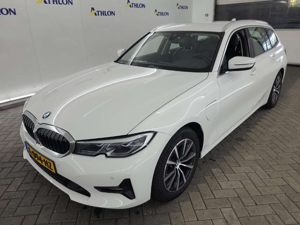 BMW 3 Series Touring 320e Business - Hybrid - Automatic - 204 hp - 174.251 km