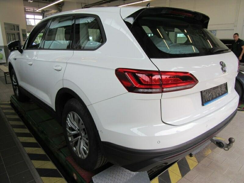 2018 Volkswagen Touareg   AWD