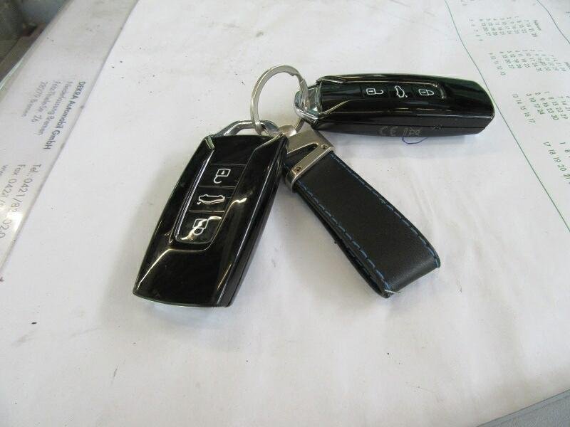 2018 Volkswagen Touareg   AWD