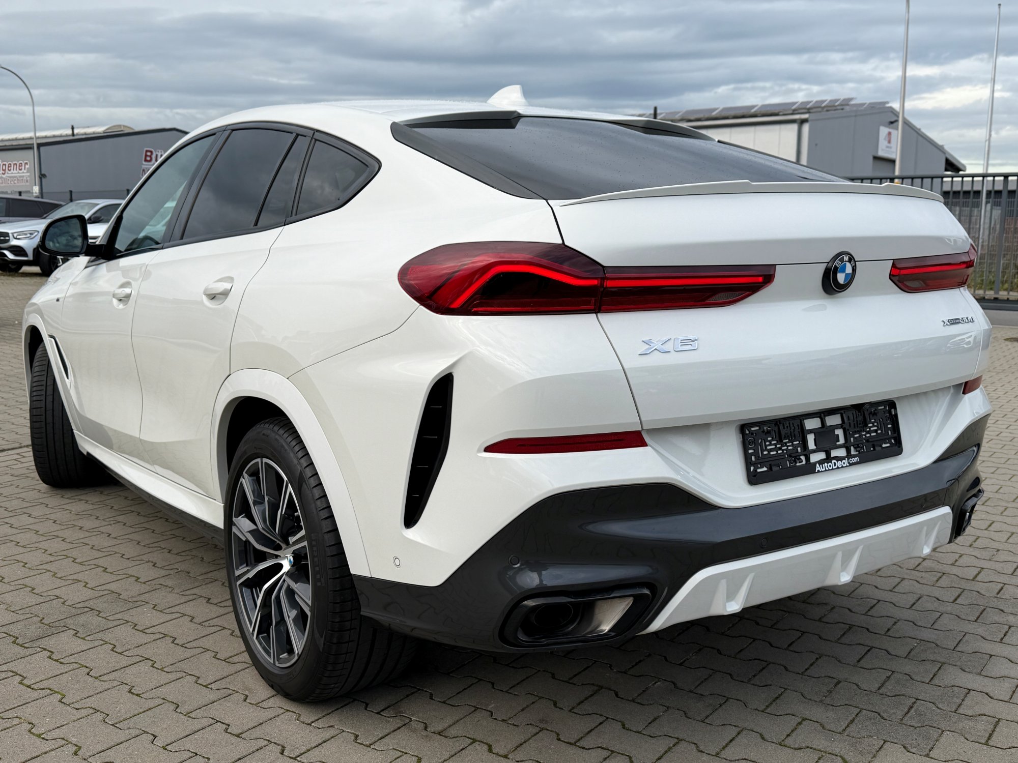 2023 BMW X6   AWD