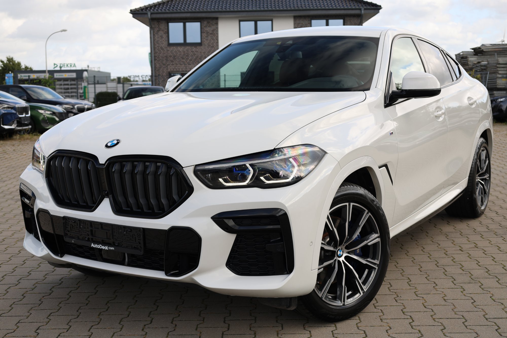 2023 BMW X6   AWD