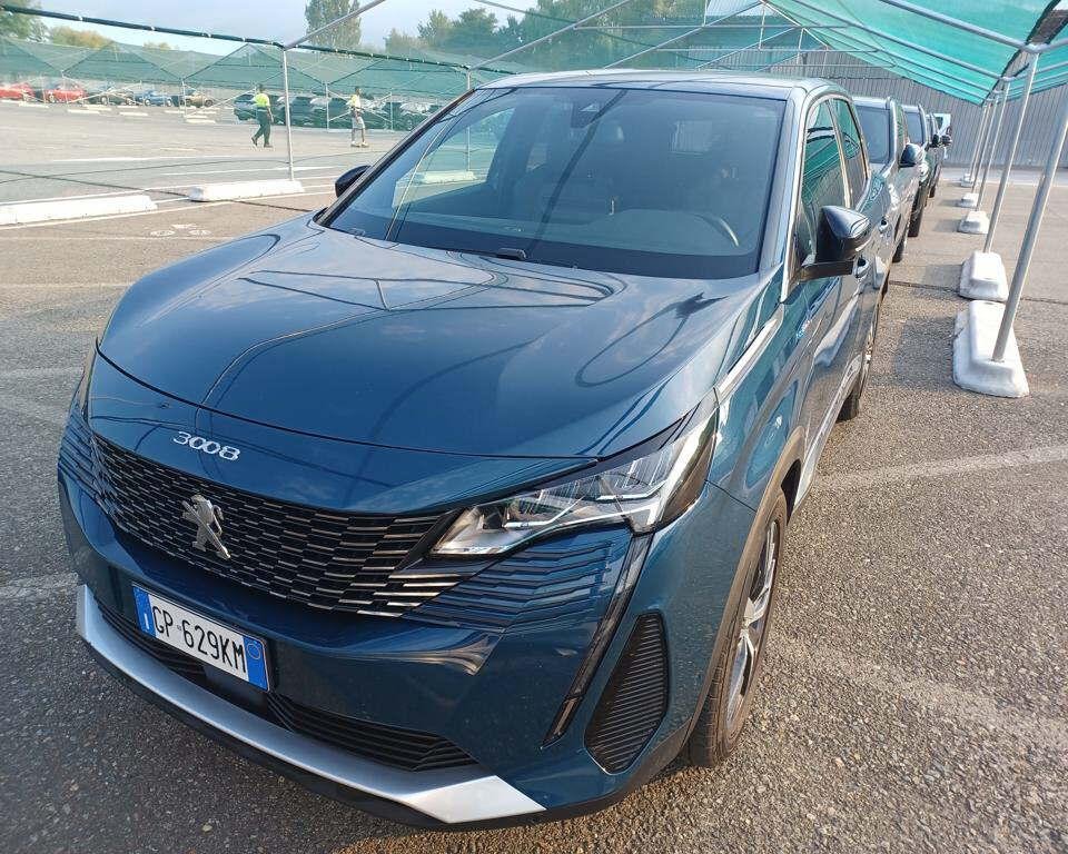 Peugeot 3008 Allure Pack - AWD - Hybrid - Automatic - 200 hp - 84.853 km