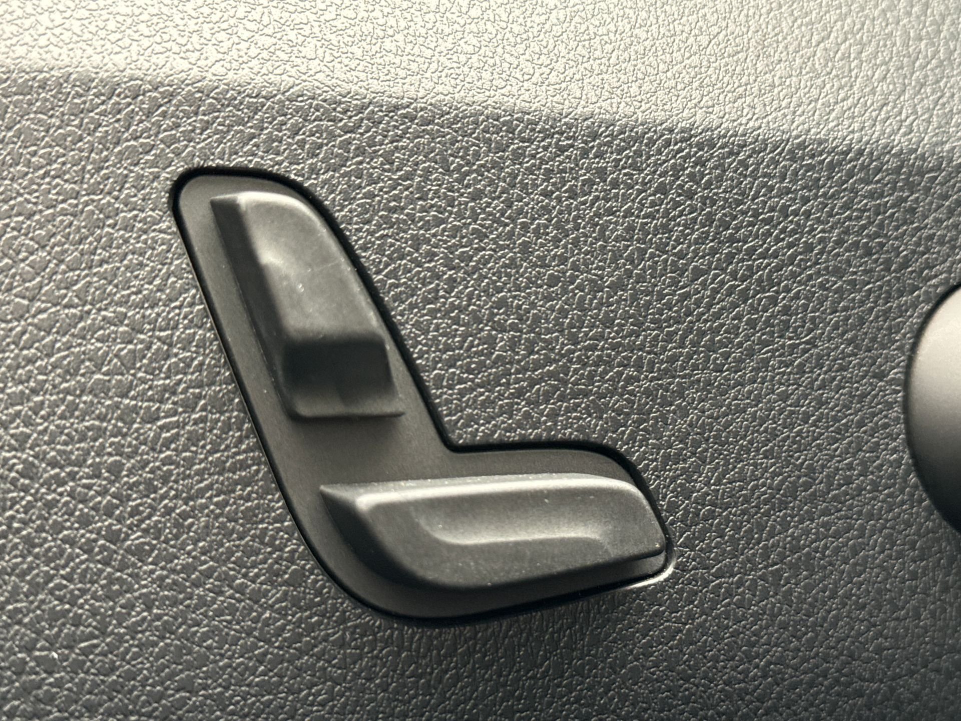 2021 Mercedes-Benz C   