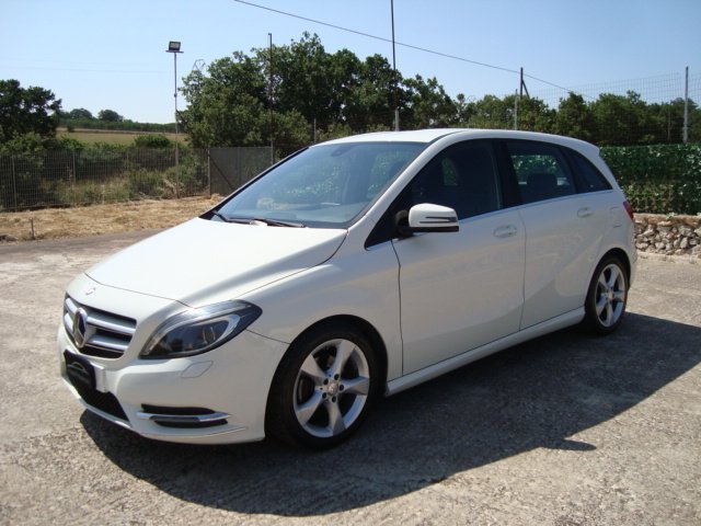Mercedes-Benz B 180 CDI Premium - Diesel - Manual - 109 hp - 179.810 km