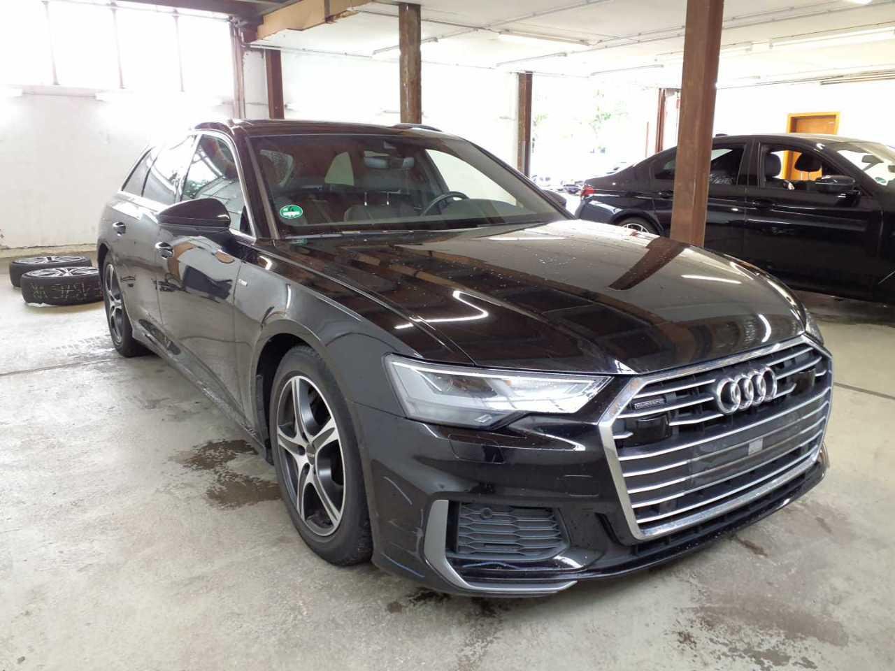Audi A6 Avant 50 TFSIe Sport - Quattro - Hybrid - Automatic - 266 hp - 103.750 km Sport