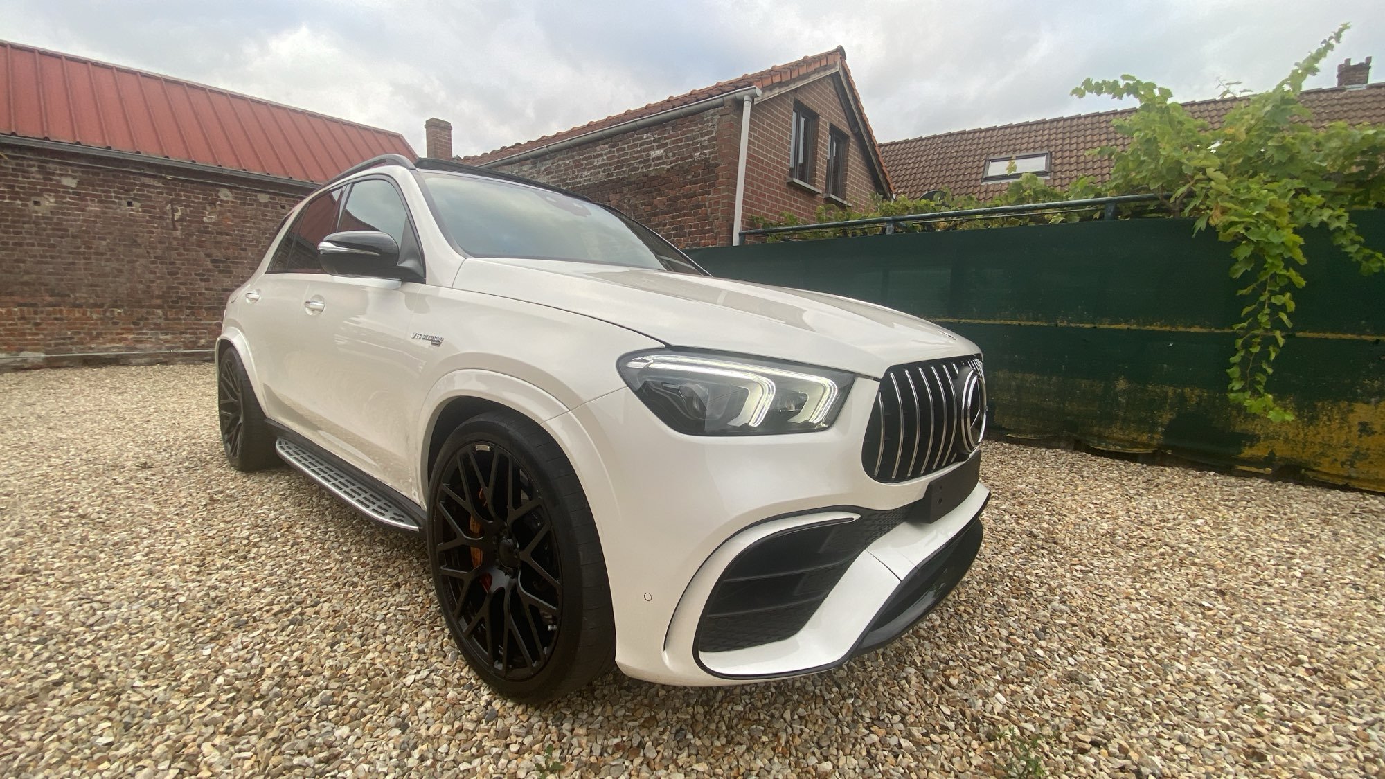 Mercedes-Benz GLE AMG 63 S AMG Line - Petrol - Automatic - 612 hp - 100.514 km