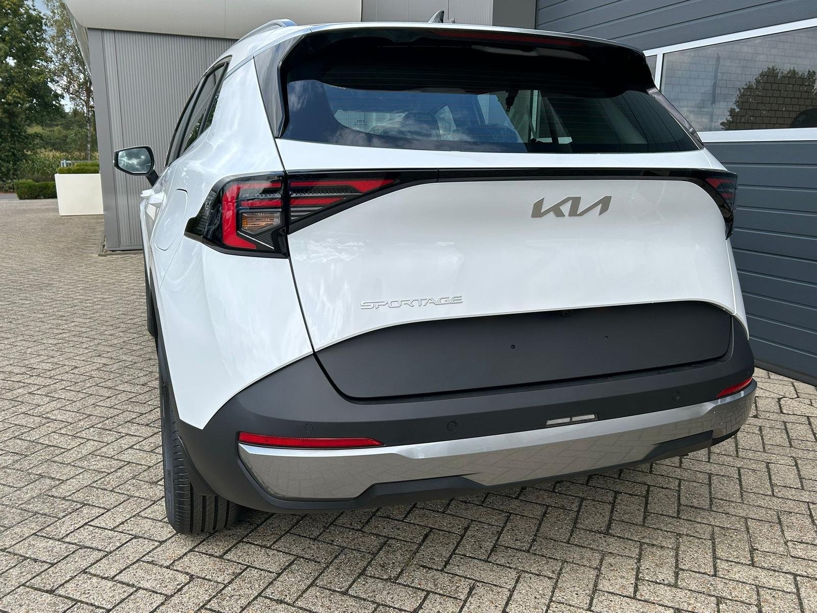 2025 Kia Sportage   AWD