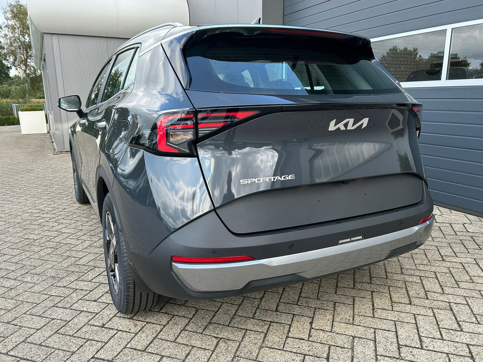 2025 Kia Sportage   AWD