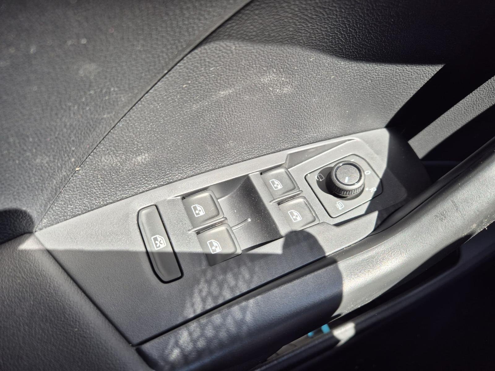 2025 Volkswagen T-Cross   