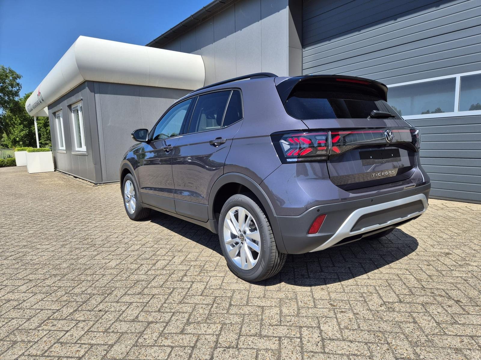 2025 Volkswagen T-Cross   