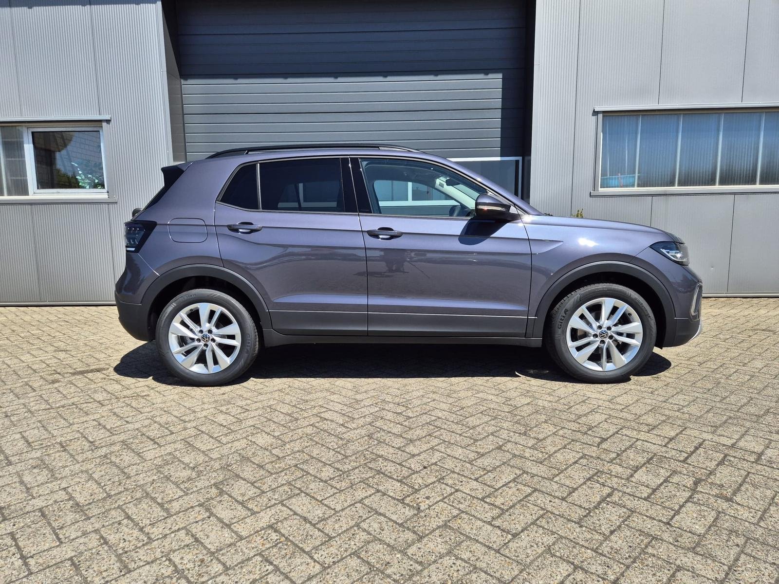 2025 Volkswagen T-Cross   