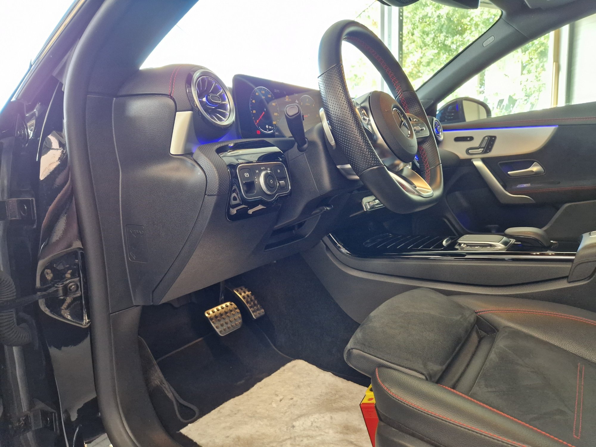 2022 Mercedes-Benz CLA   