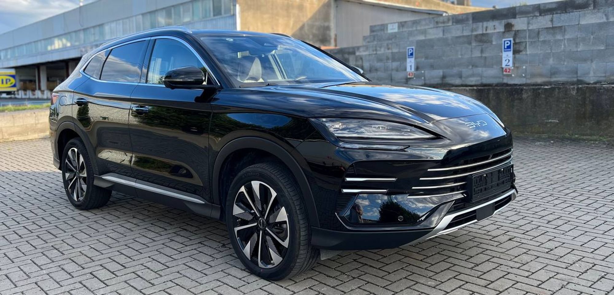 Byd Seal U 1.5 Design - Hybrid - Automatic - 99 hp - 6.607 km Design