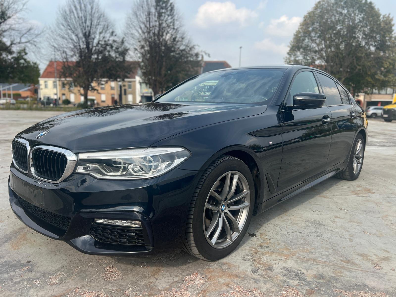 BMW 5 Series 520 Business - Diesel - Automatic - 190 hp - 158.002 km