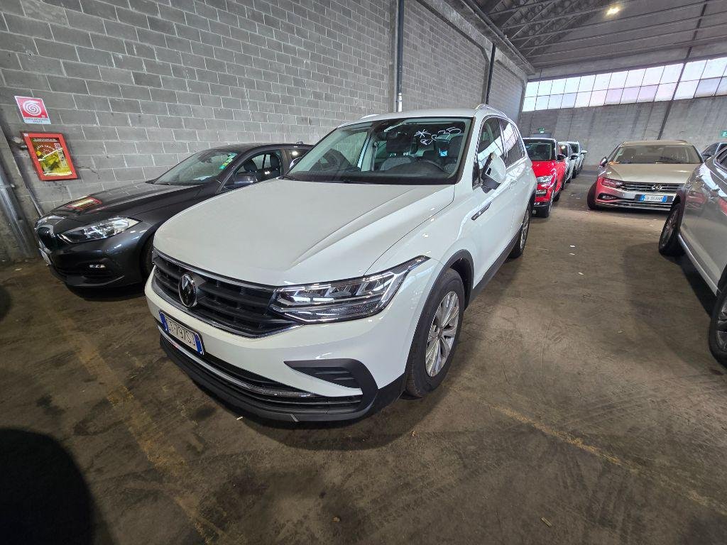 Volkswagen Tiguan 2.0 TDI Life - Diesel - Automatic - 150 hp - 14.377 km