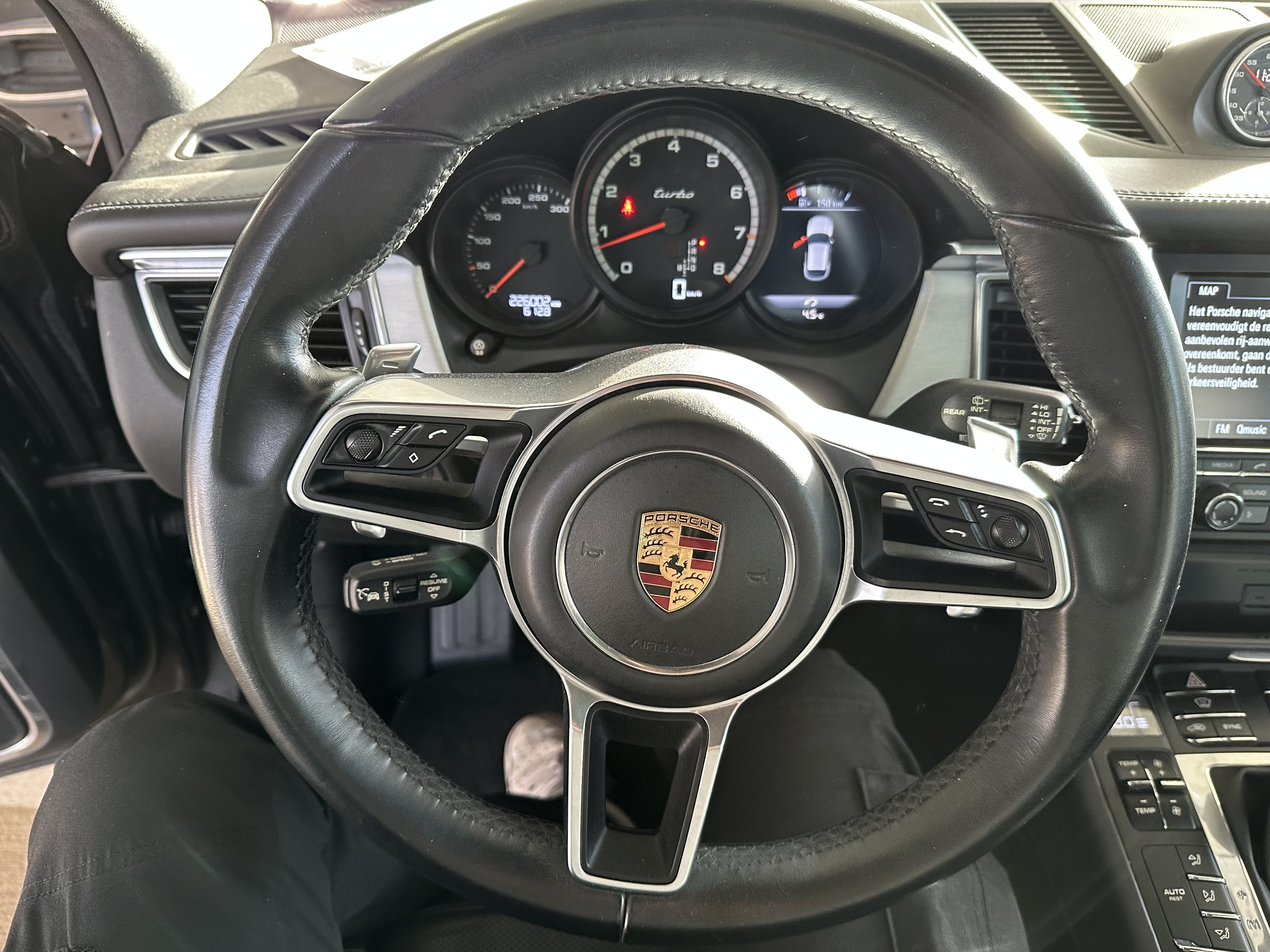 2016 Porsche Macan   